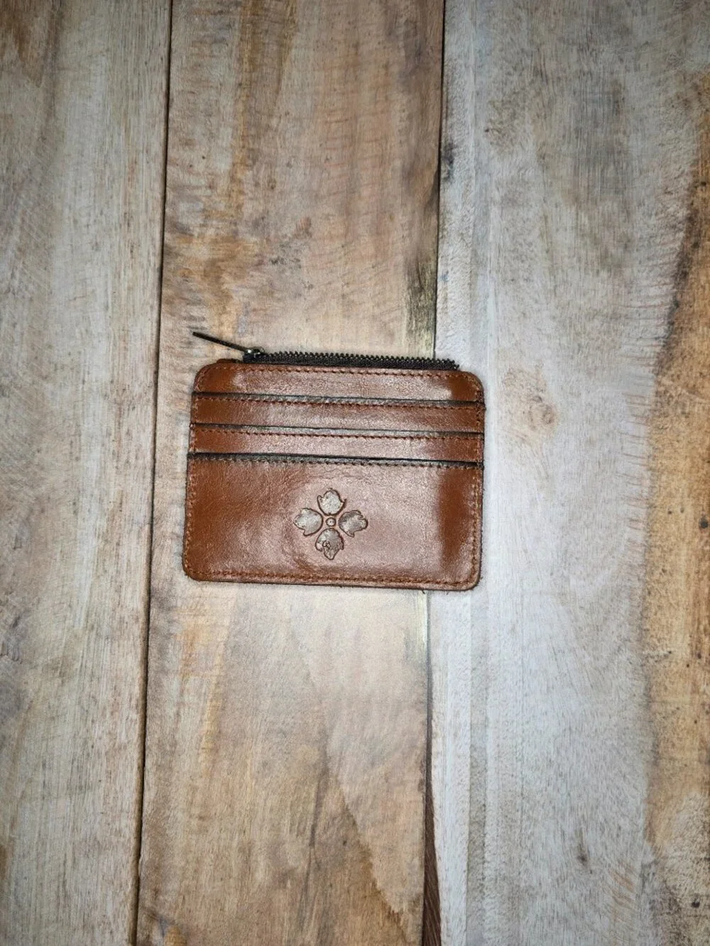 EUC Patricia Nash Cassis ID Wallet